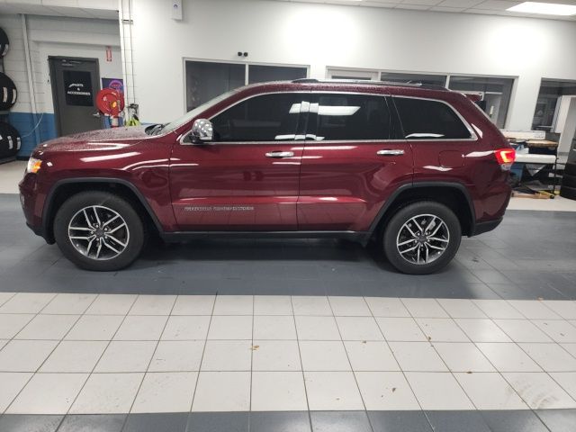 Used 2017 Jeep Grand Cherokee Limited with VIN 1C4RJFBG8HC892798 for sale in Stoughton, WI
