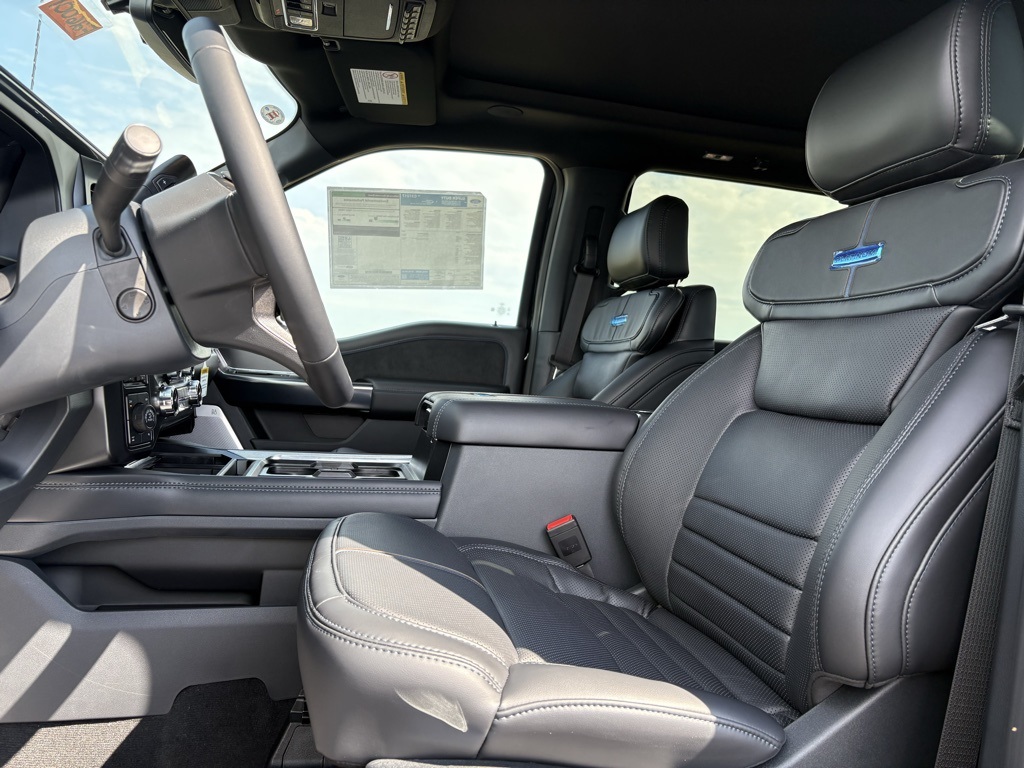 2026 Ford F-350 Platinum photo 18