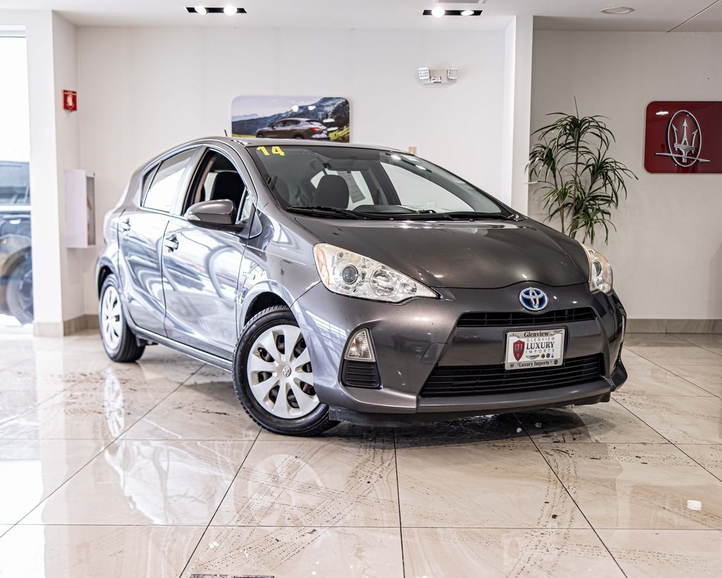 2014 TOYOTA PRIUS C - Image 5