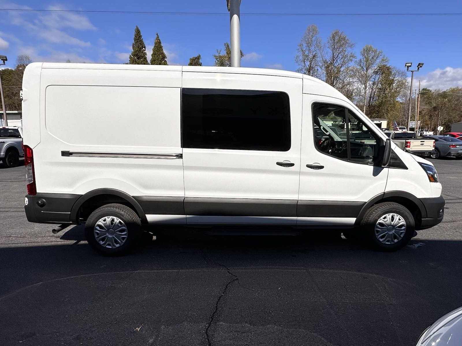 2024 Ford Transit Cargo Van photo 5