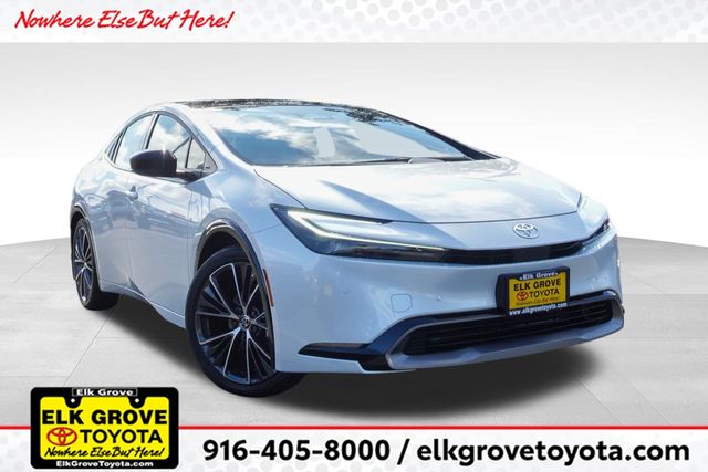 2026 Toyota Prius Limited's photo