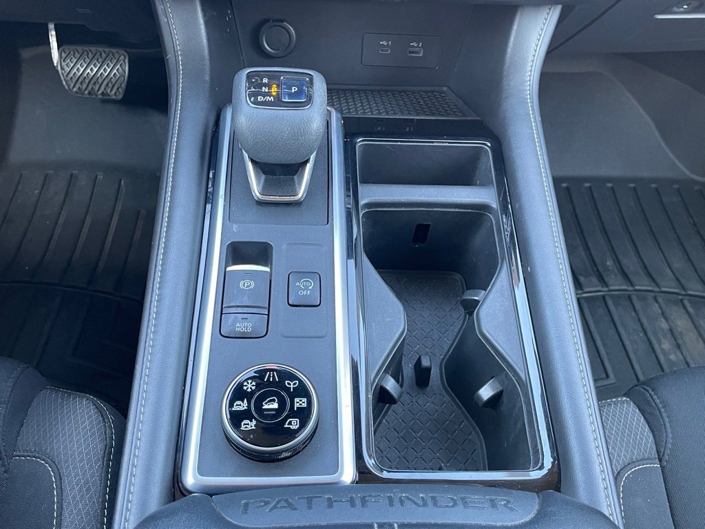2022 Nissan Pathfinder SV photo 20