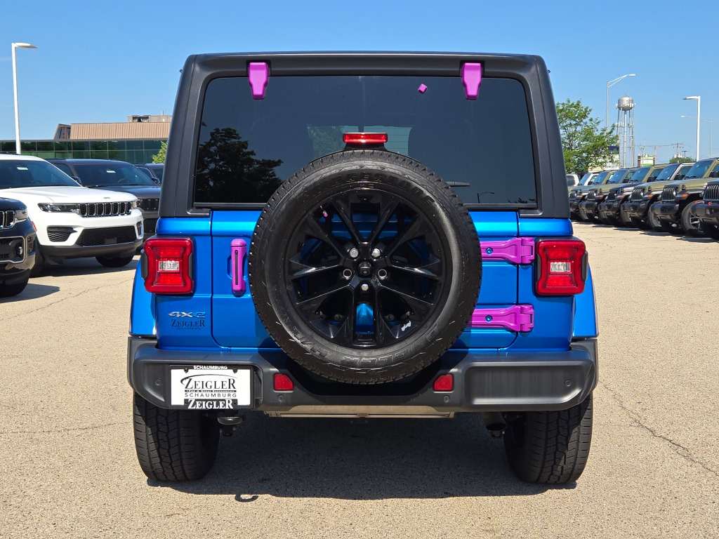 2021 Jeep Wrangler Unlimited Sahara 4xe photo 13