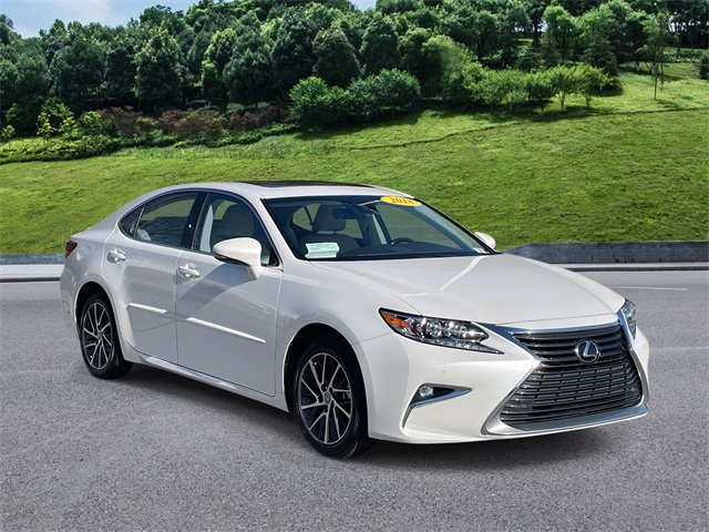 2018 Lexus ES 350's photo