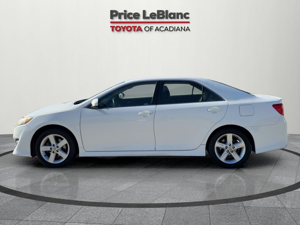2014 Toyota Camry L photo 4