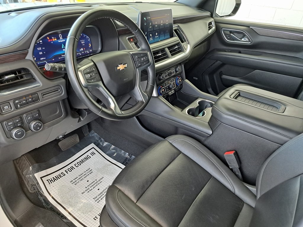 2023 Chevrolet Suburban LT photo 8