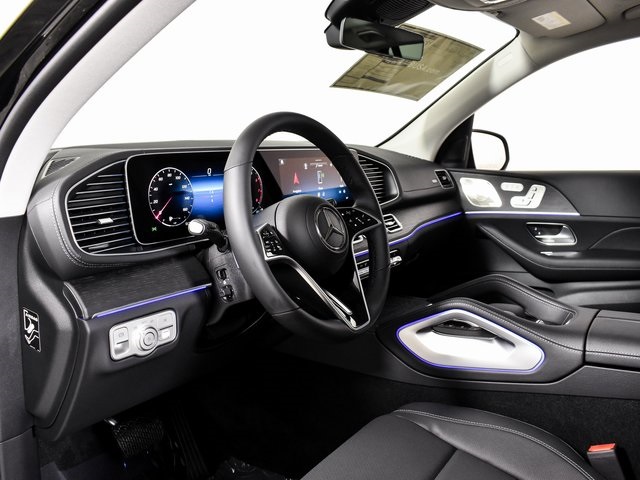 2026 Mercedes Benz GLS 450 4MATIC photo 12
