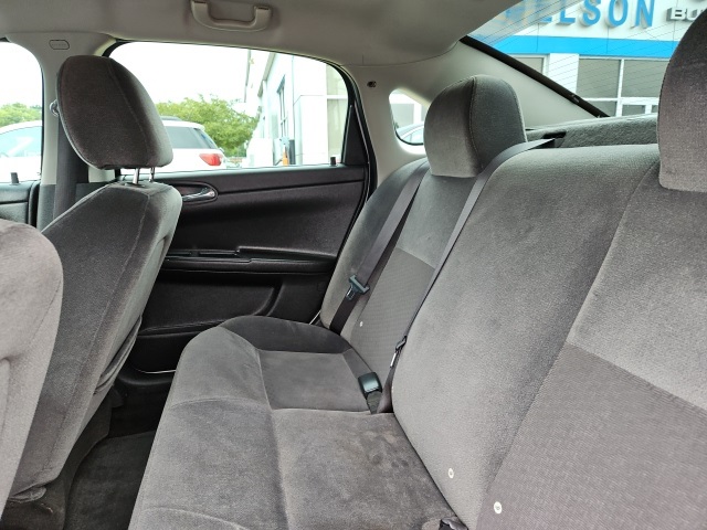 2013 Chevrolet Impala LS Fleet photo 15