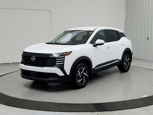 2025 Nissan Kicks SV photo 2