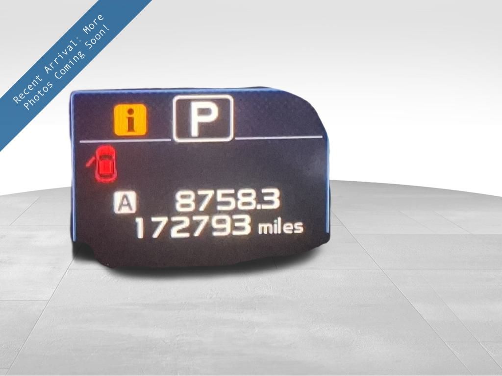 2016 Subaru Outback Limited's photo