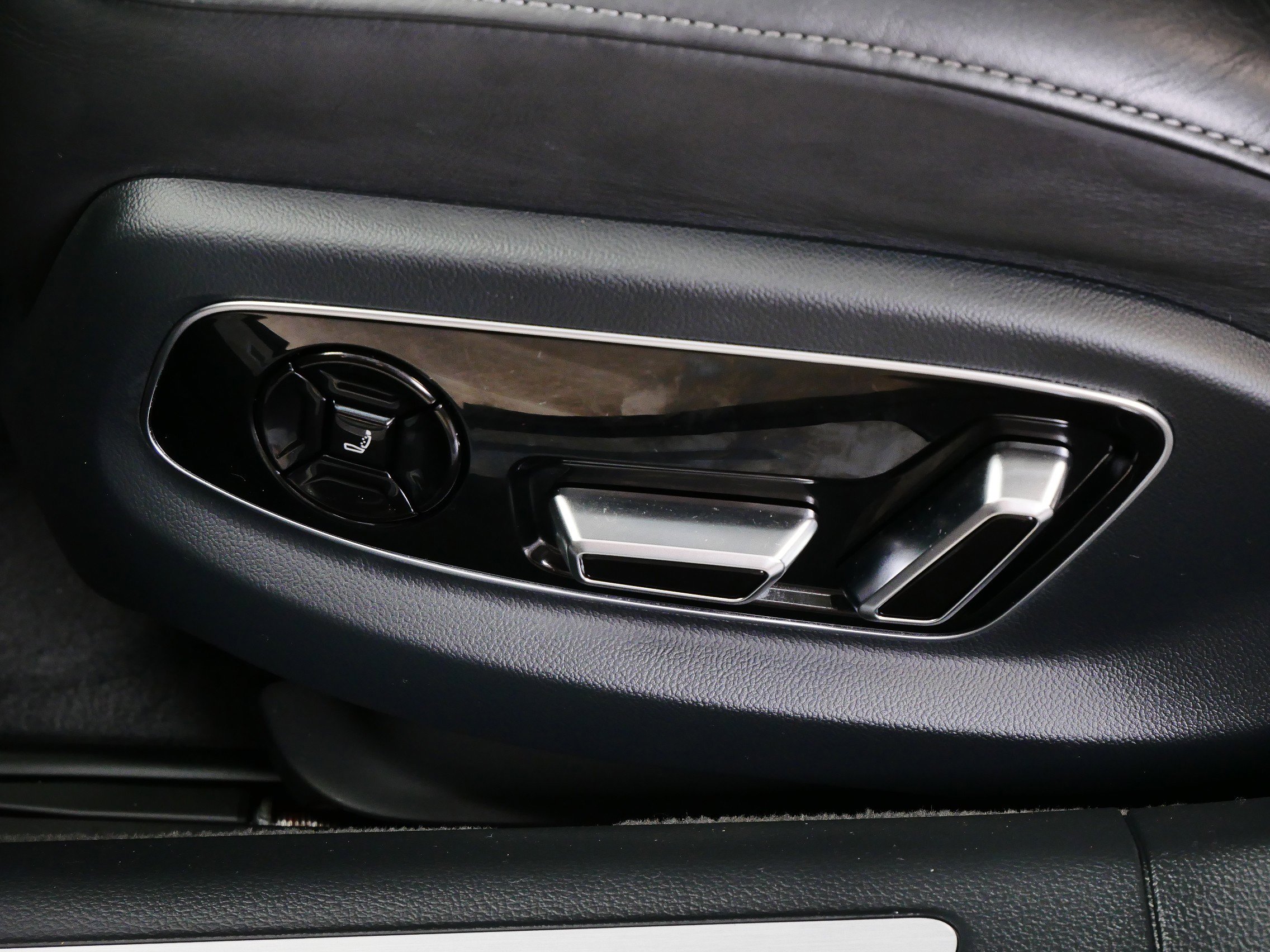 2022 Audi S8 4.0T Quattro photo 19