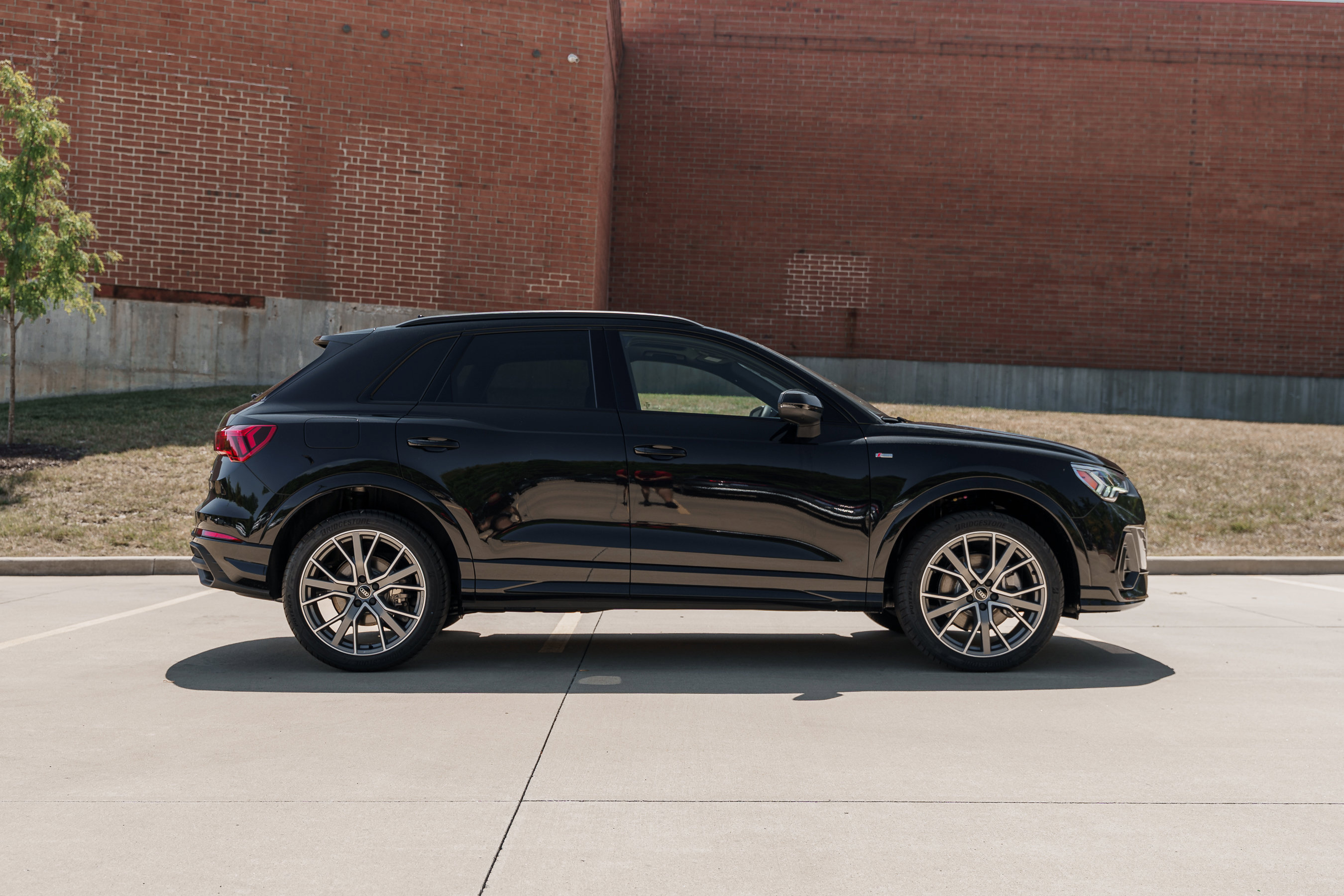 2025 Audi Q3 S line Premium Plus photo 3