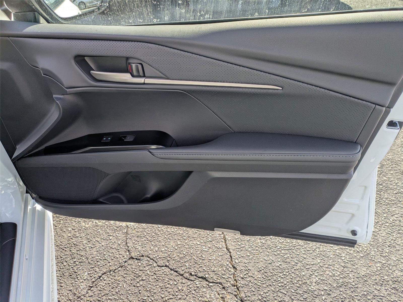 2025 Toyota Camry XSE photo 25
