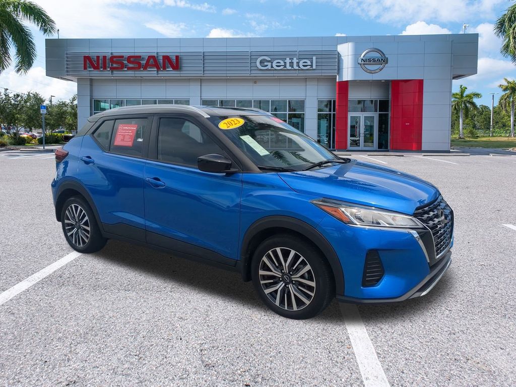 2023 Nissan Kicks SV photo 3