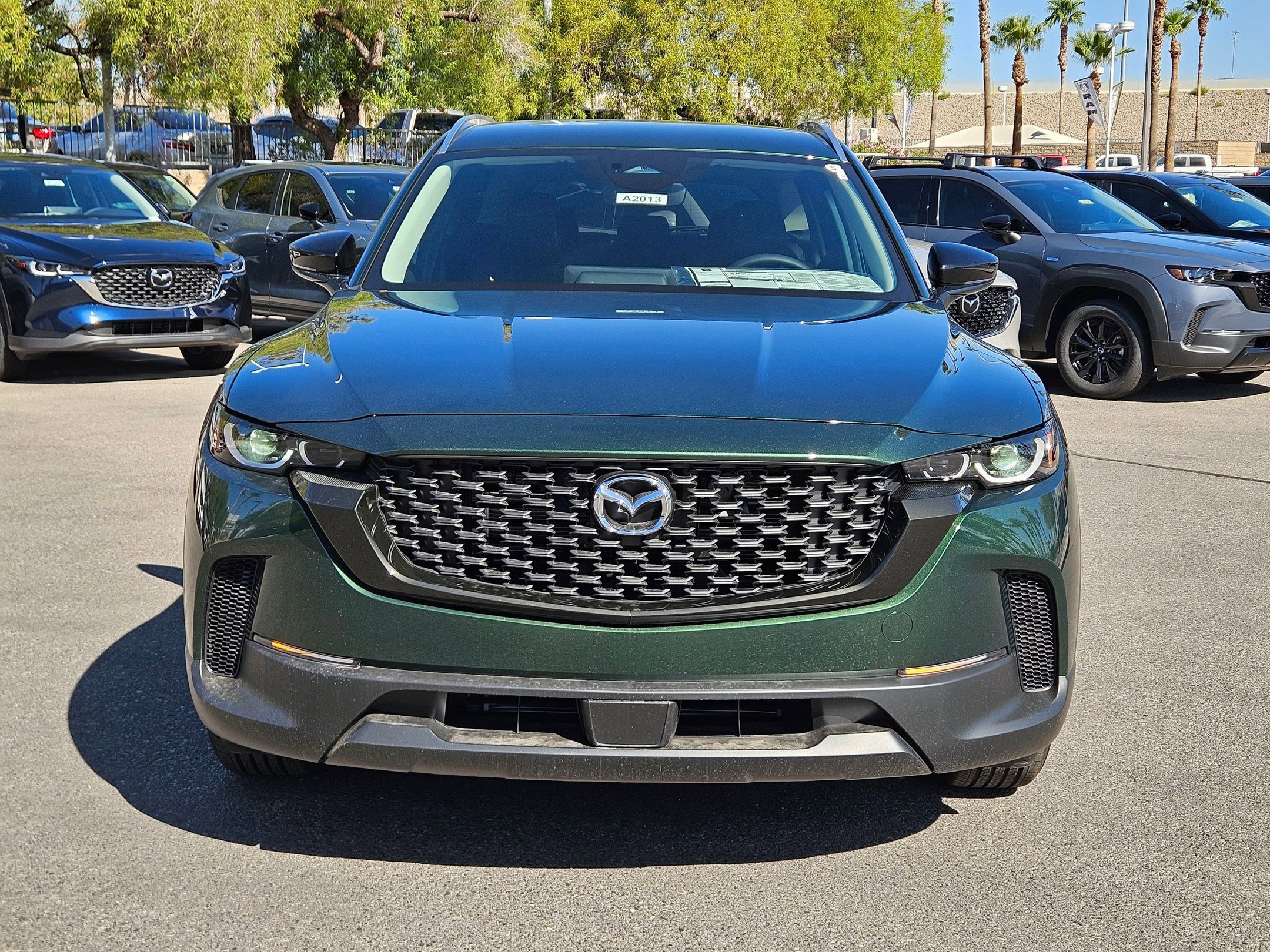 2025 Mazda CX-50 2.5 Select photo 7