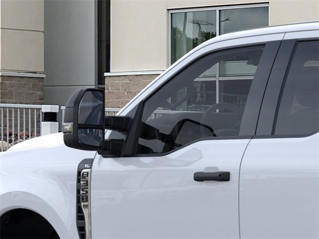 2025 Ford F-350 photo 17
