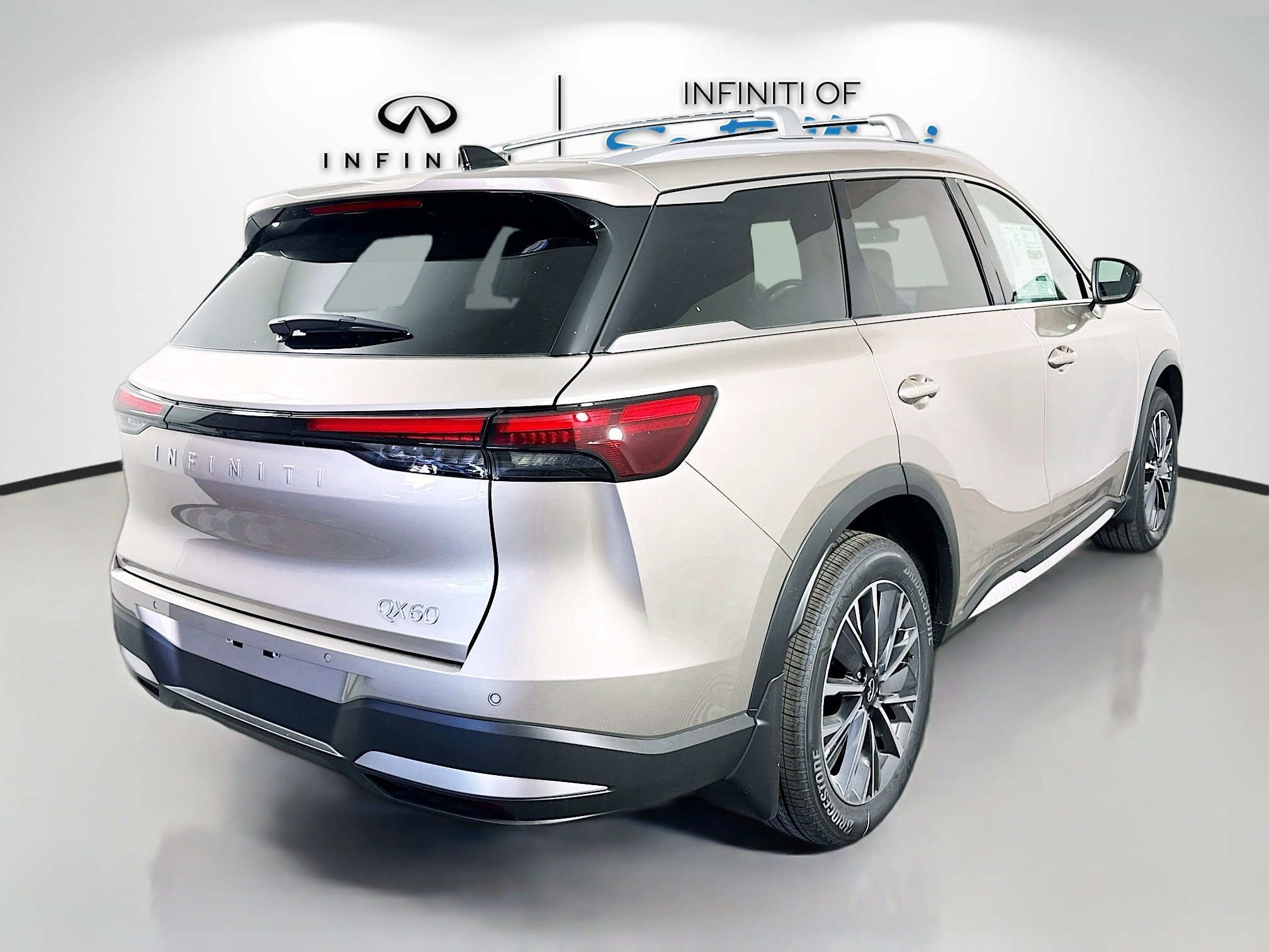 2026 Infiniti QX60 Luxe photo 3