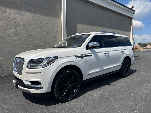2018 Lincoln Navigator Black Label photo 8