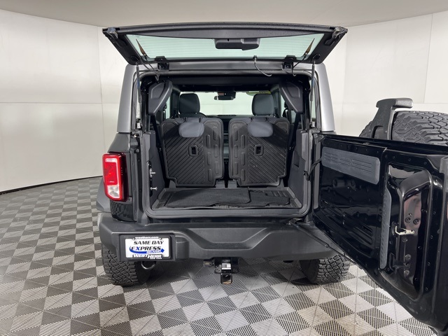 2022 Ford Bronco Base photo 3