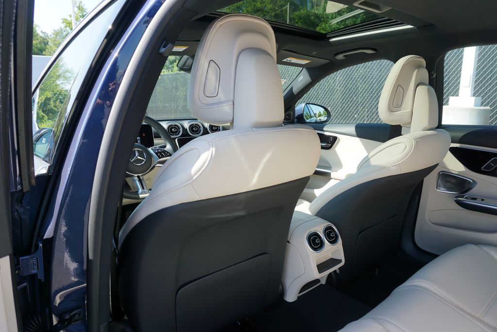 2025 Mercedes Benz C 300 photo 44