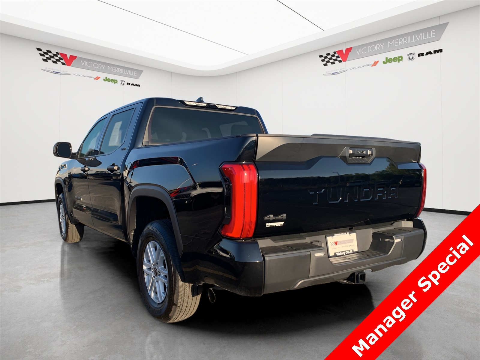 2024 Toyota Tundra SR5 photo 2