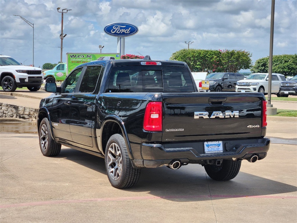 2025 Ram 1500 Laramie photo 3
