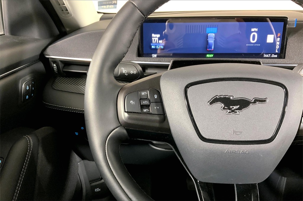2024 Ford Mustang Mach-E Select photo 17