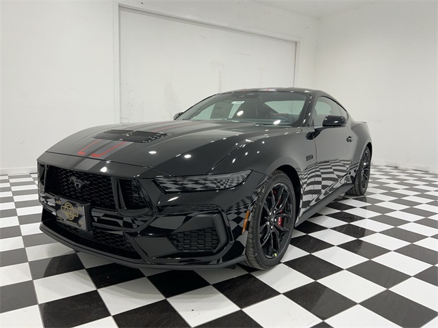 2025 Ford Mustang GT Premium's photo