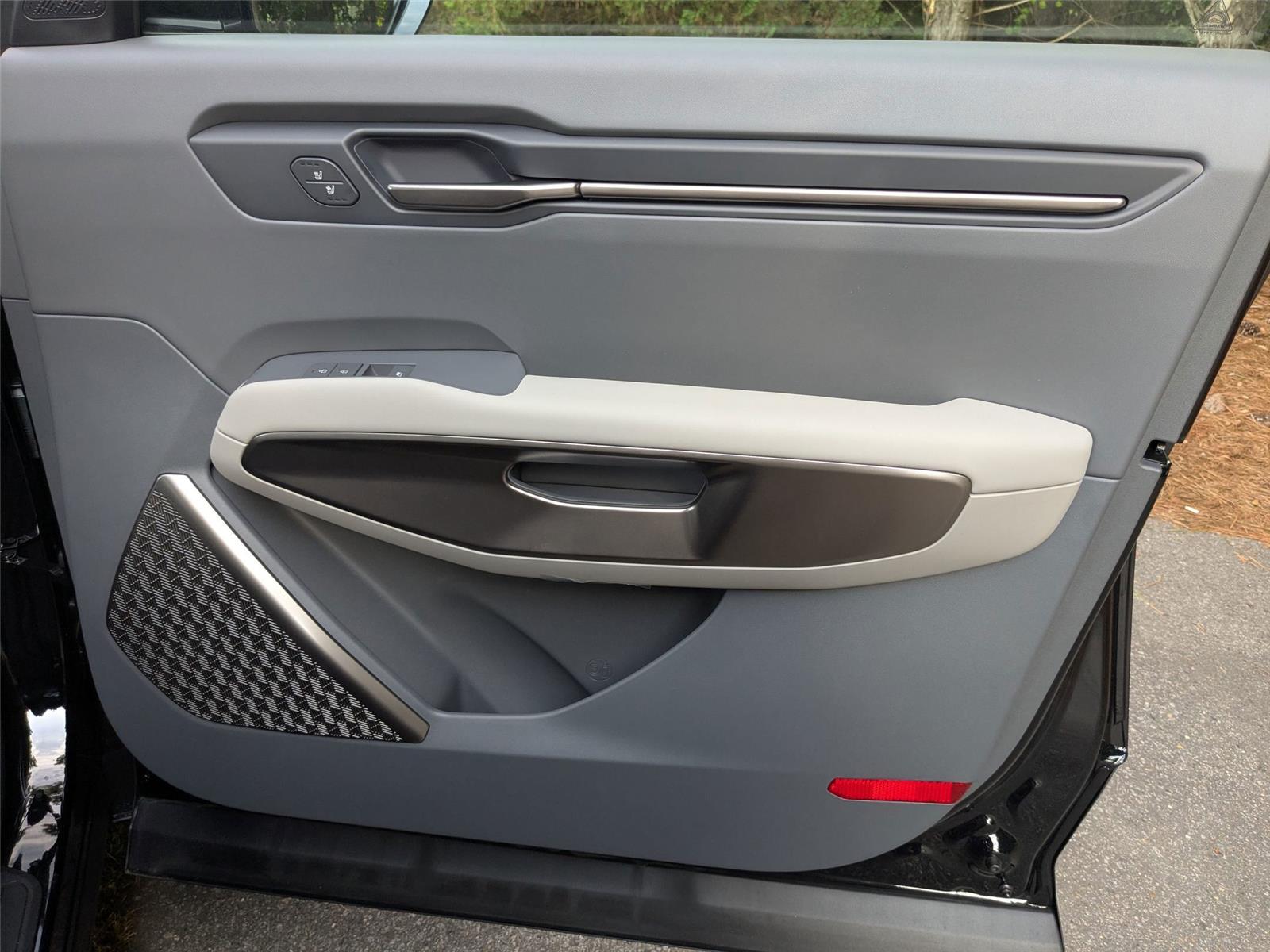 2026 Kia EV9 Wind photo 30