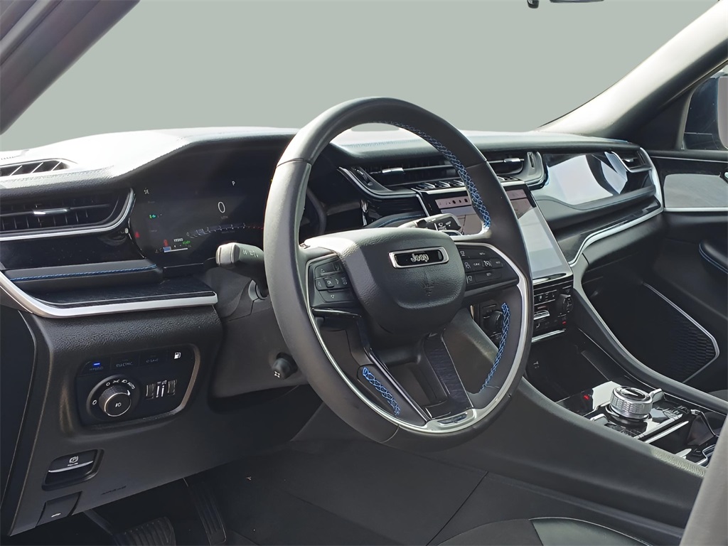 2023 Jeep Grand Cherokee Trailhawk 4xe photo 11