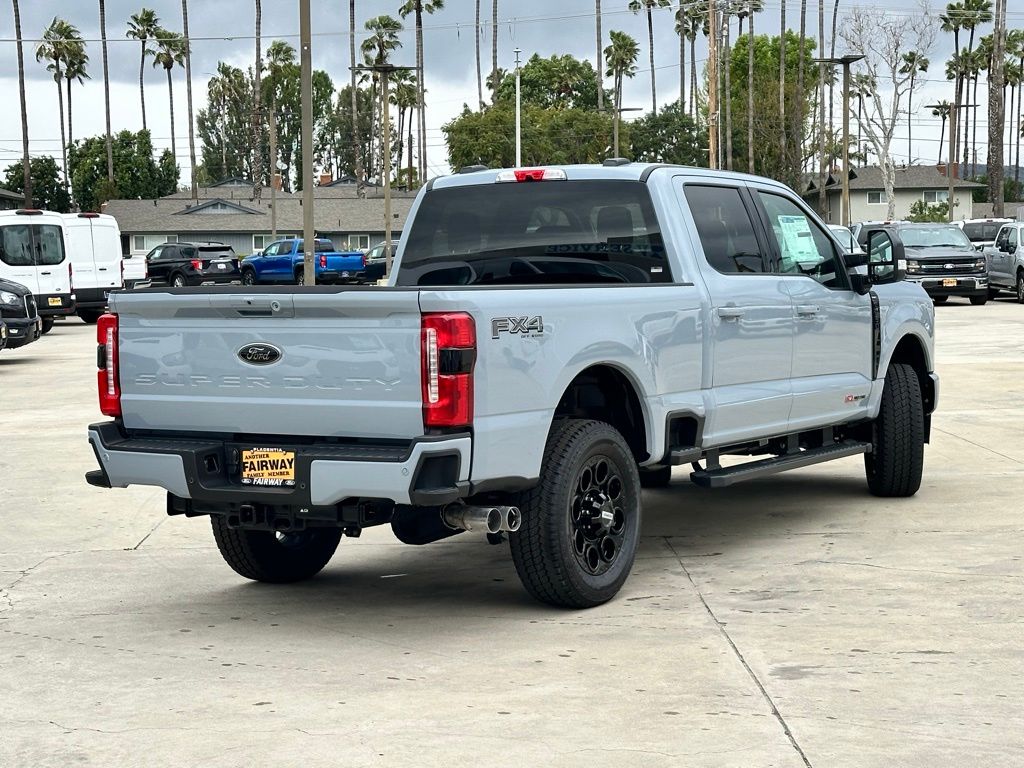 2025 Ford F-250 Lariat photo 2