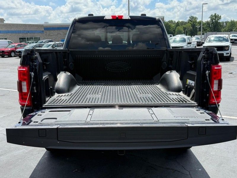 2022 Ford F-150 XLT photo 3