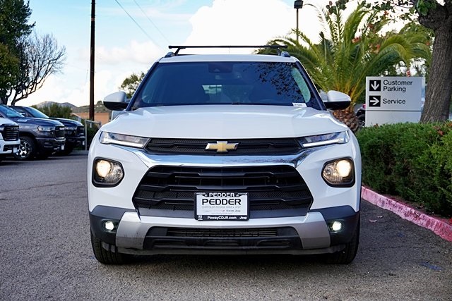 Used 2022 White Chevrolet LT image 4