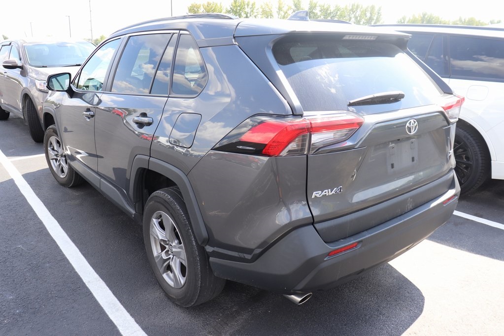2024 Toyota RAV4 XLE photo 4