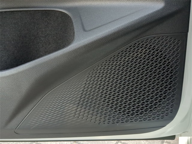 2025 Volkswagen Golf R photo 15