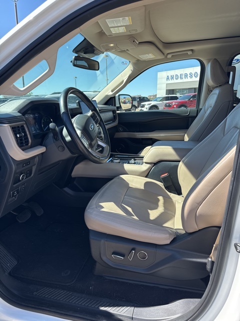 2024 Ford Expedition MAX Limited photo 13