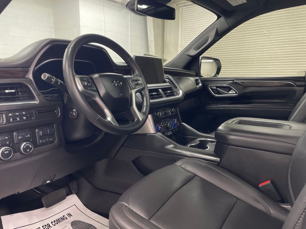 2023 Chevrolet Suburban Z71 photo 4