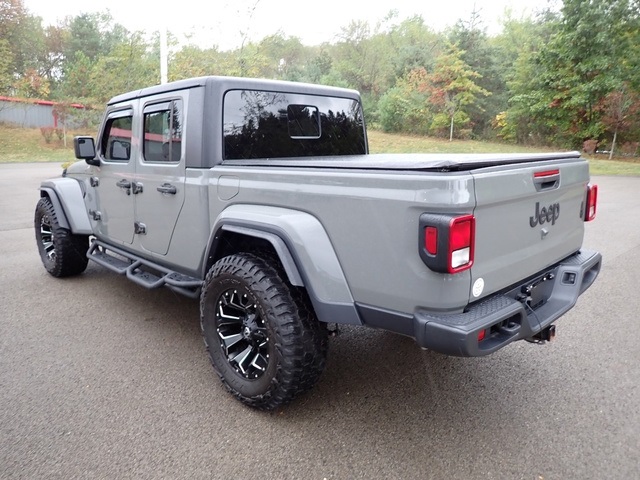 2022 Jeep Gladiator Sport photo 3
