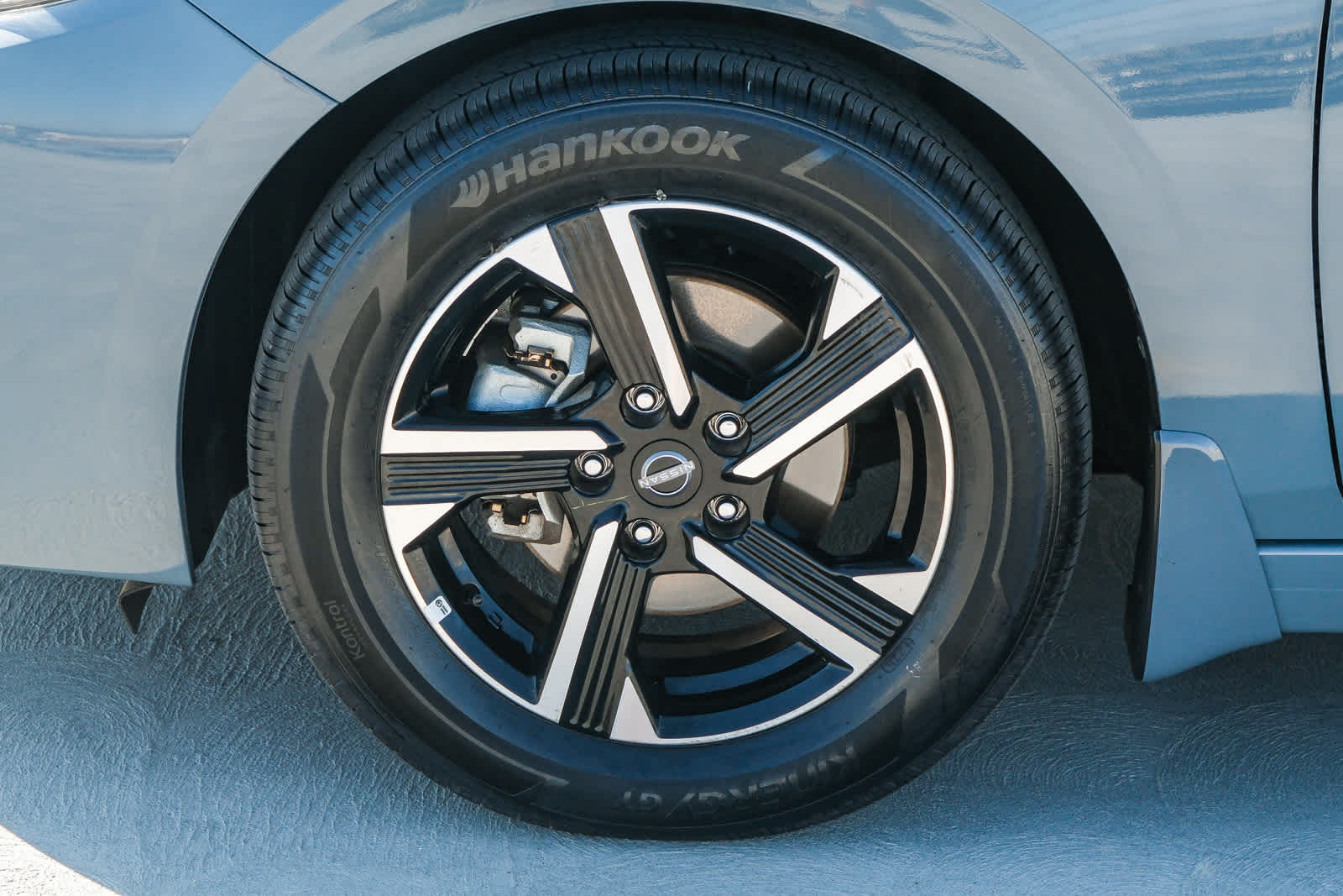 2024 Nissan Sentra SV photo 8