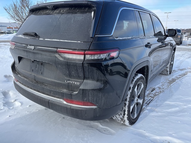 Certified 2023 Jeep Grand Cherokee Limited with VIN 1C4RJHBG2PC533487 for sale in Shakopee, Minnesota