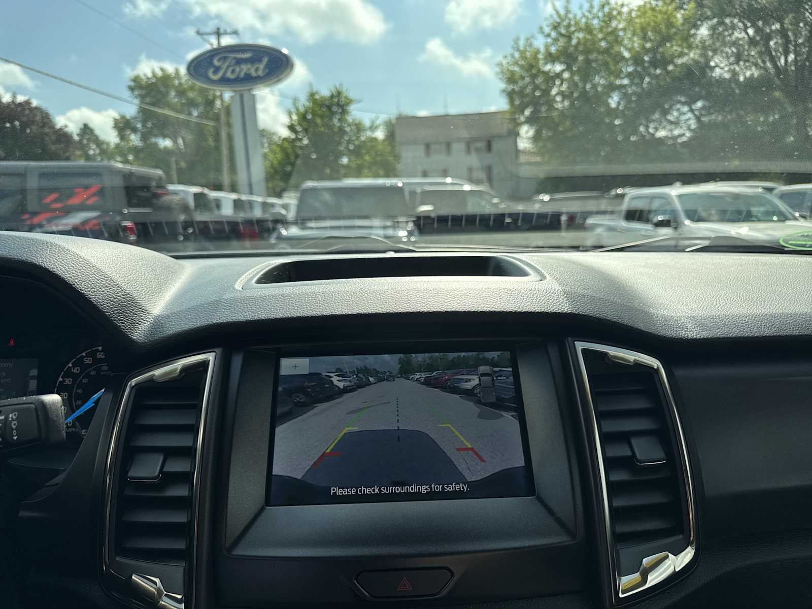 2022 Ford Ranger XLT photo 29