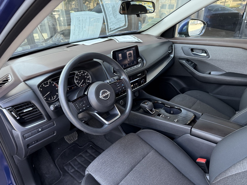 2023 Nissan Rogue SV photo 10