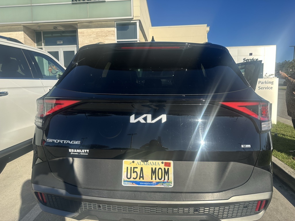 2023 Kia Sportage X-Line photo 2