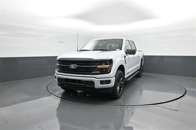 2025 Ford F-150 XLT photo 3