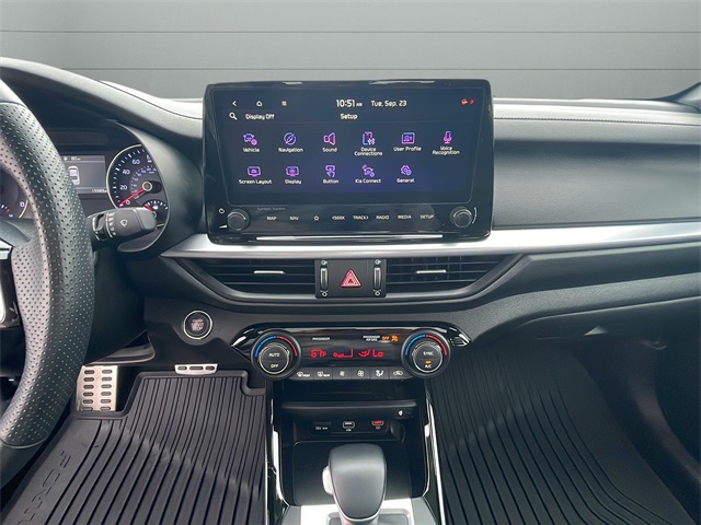 2023 Kia Forte GT-Line photo 22