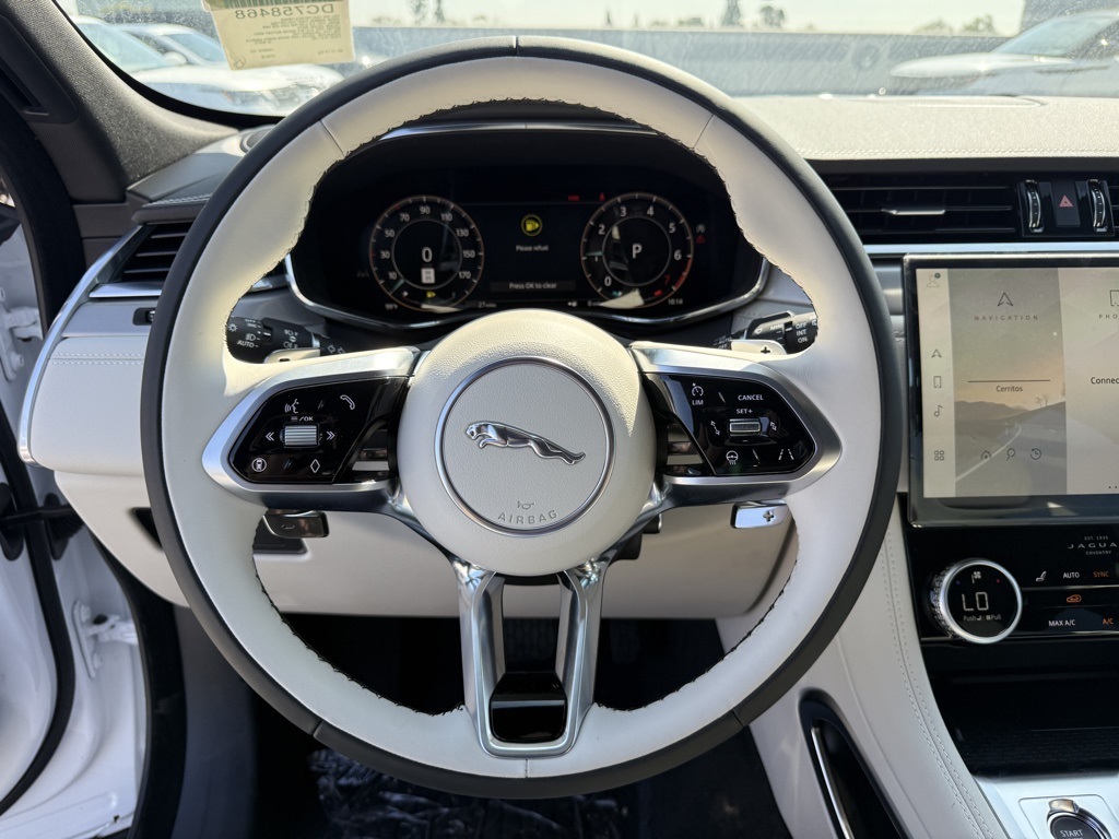 2026 Jaguar F-PACE P400 R-Dynamic S photo 13