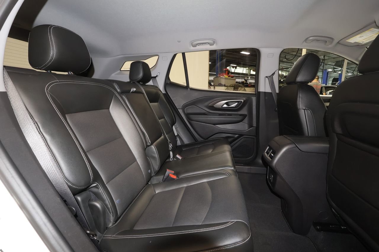 2024 Gmc Terrain SLT photo 24