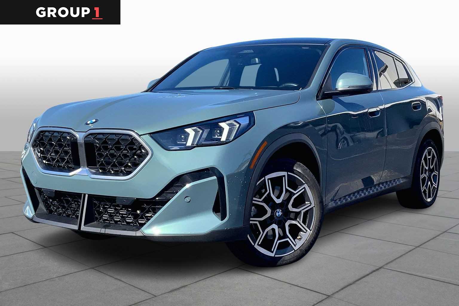 2025 BMW X2 28i's photo