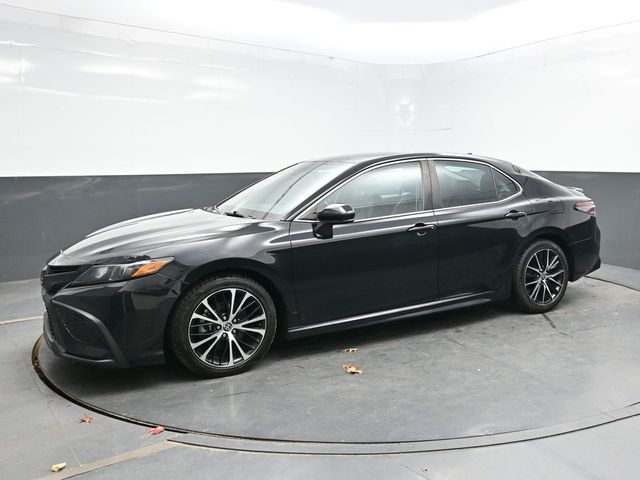 2021 Toyota Camry SE photo 3