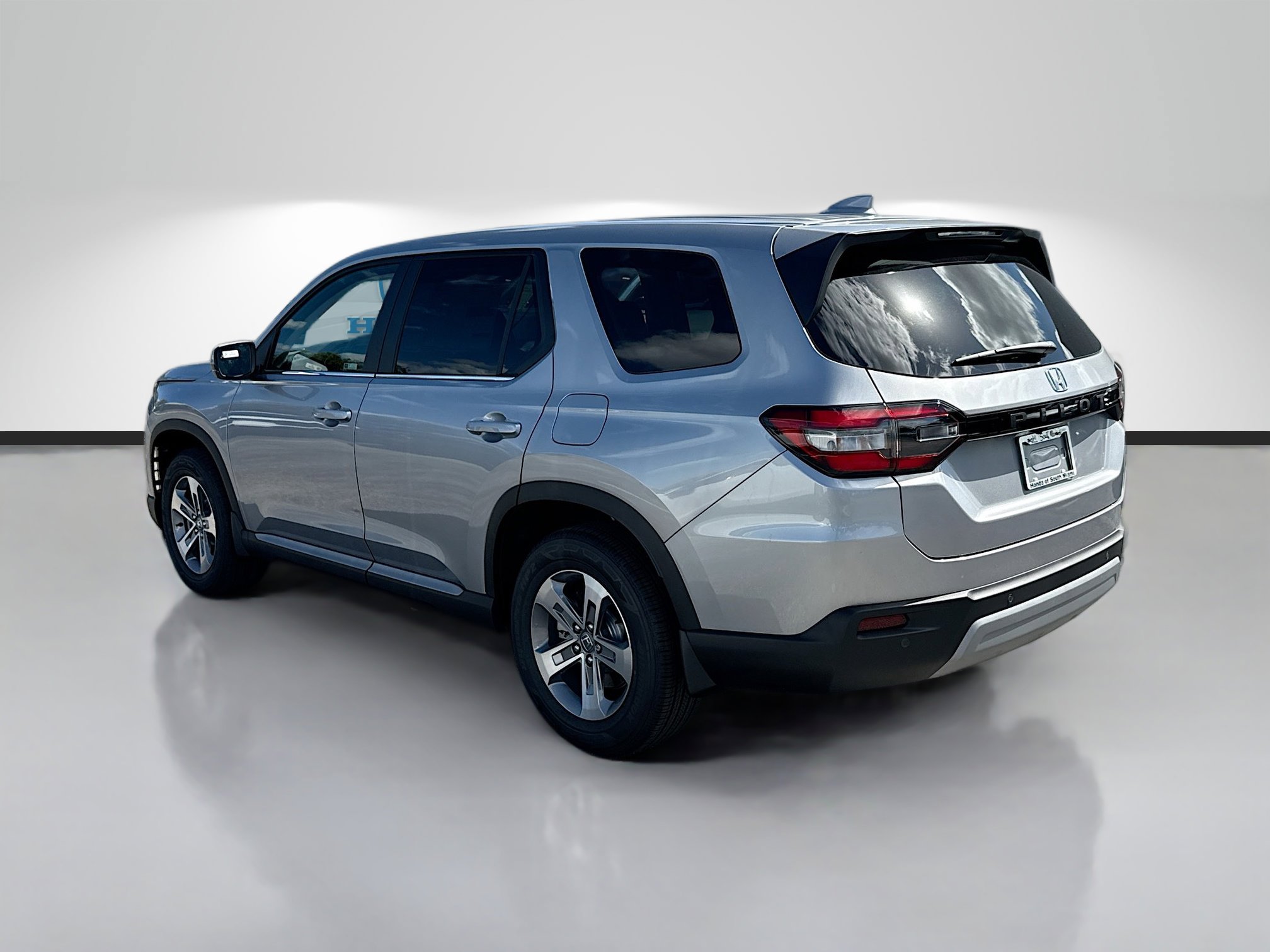 2025 Honda Pilot EX-L photo 4